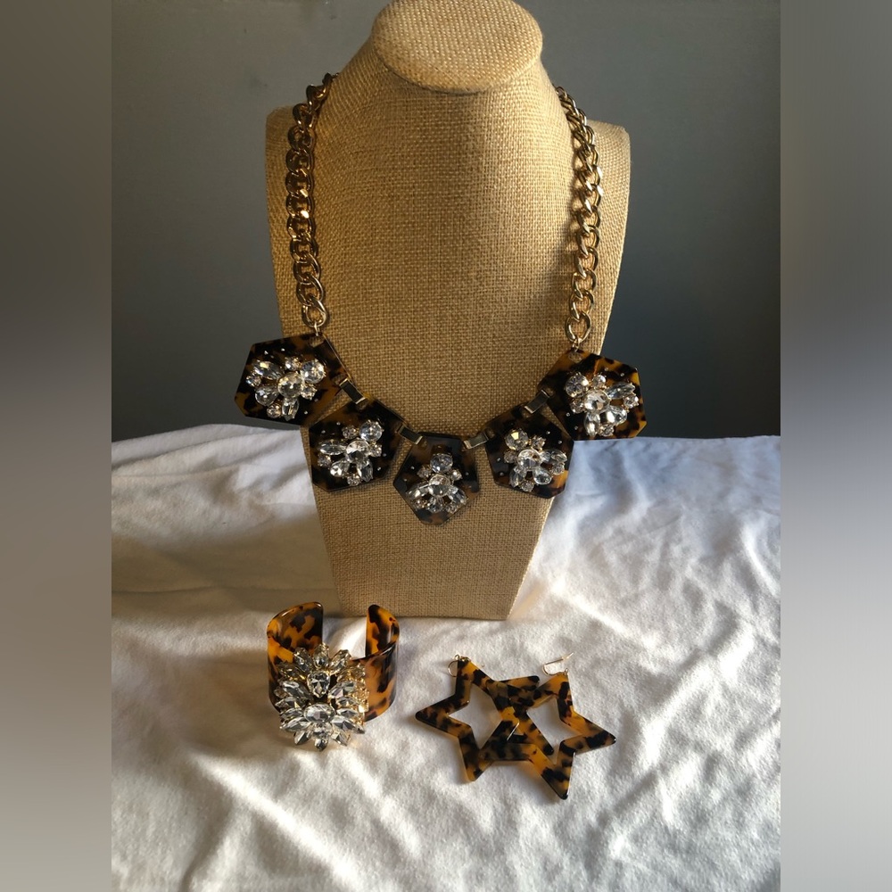 Vintage leopard jewlery set